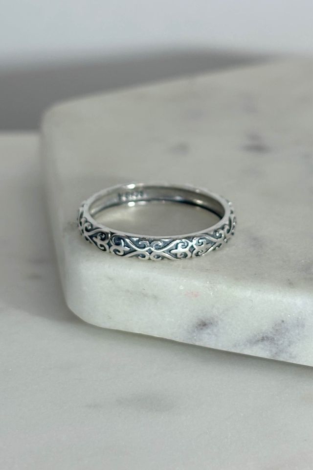 Sterling Silver Antiqued Fleur De Lis Band