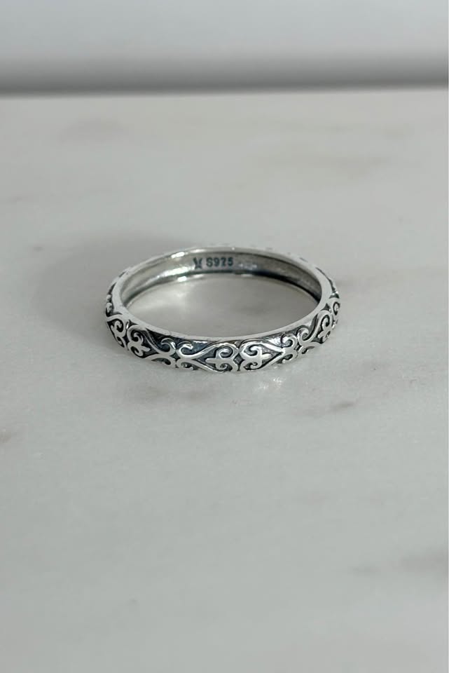 Sterling Silver Antiqued Fleur De Lis Band