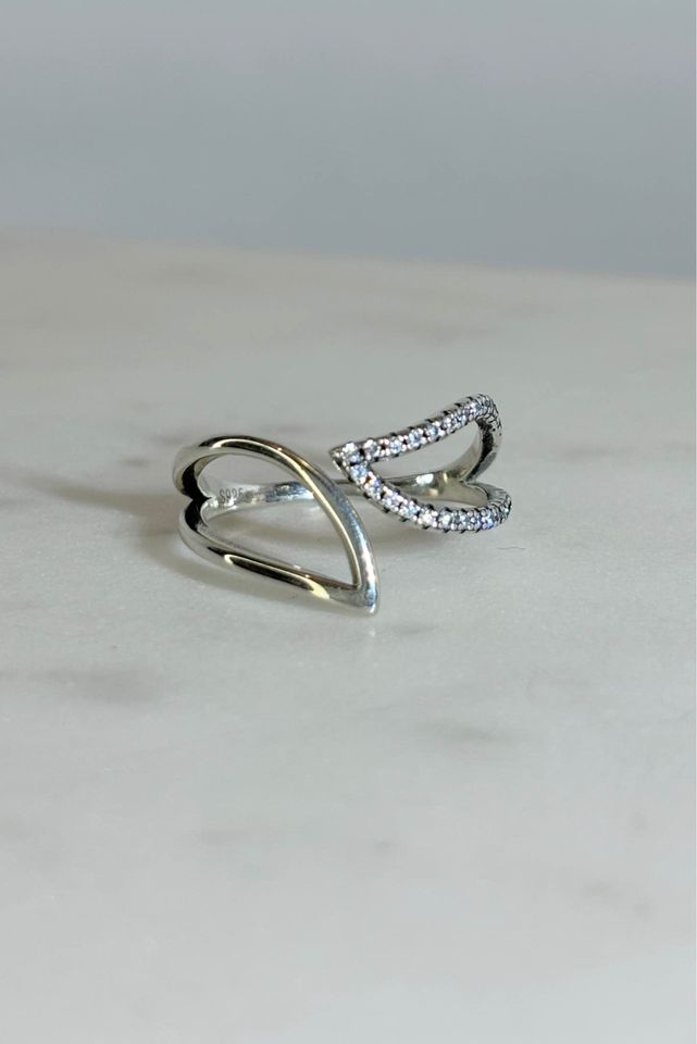Sterling Silver Adjustable Leaf Ring