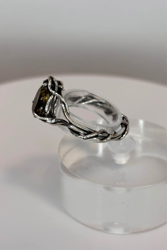 Natural Olive Quarts Sterling Silver Vine Ring